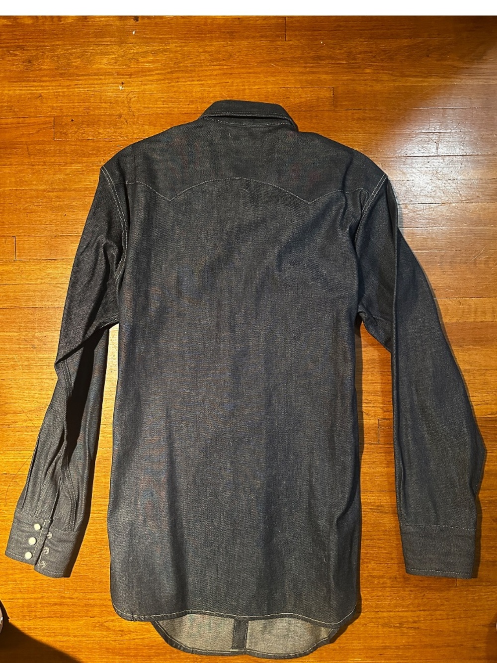 Levi's 'Big E' Denim Western Shirt - Picture 2 of 16